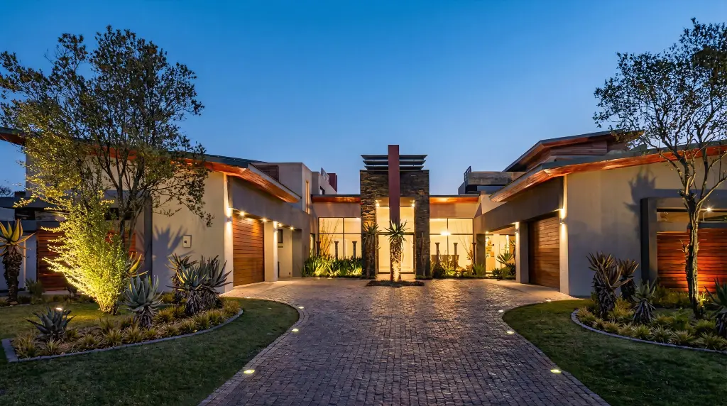 Luxury home built by Shumanie in a golf estate